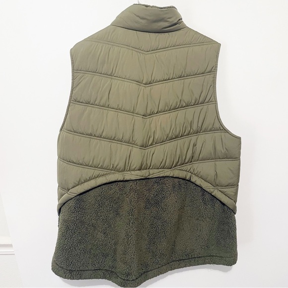 BERNARDO Sherpa Fleece Water Resistant Vest XL - Picture 2 of 7